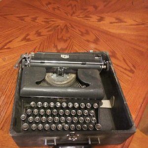royal typewriter